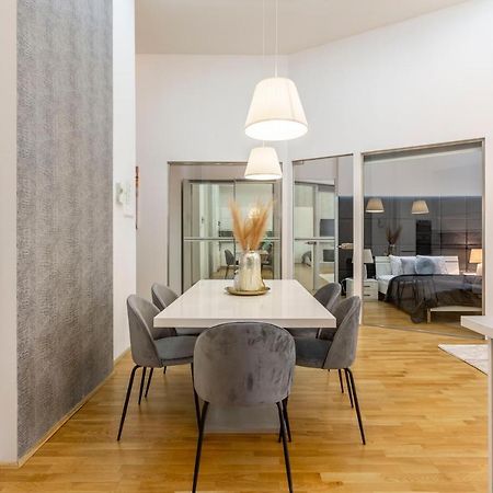Luxurious & Spacious Downtown Residence In Liszt Ferenc Square Budapest Extérieur photo