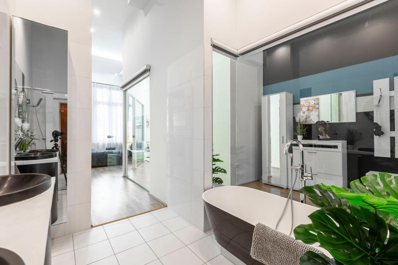 Luxurious & Spacious Downtown Residence In Liszt Ferenc Square Budapest Extérieur photo