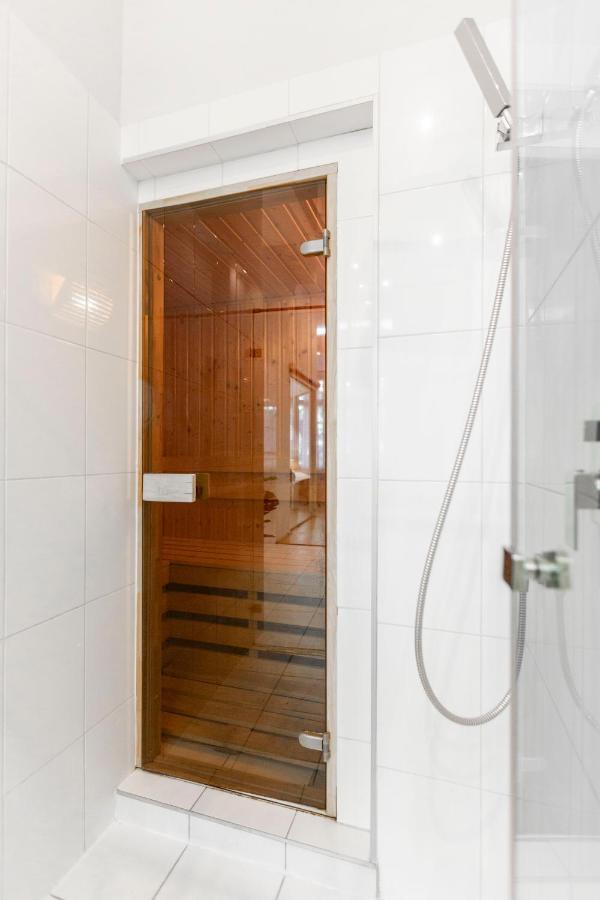Luxurious & Spacious Downtown Residence In Liszt Ferenc Square Budapest Extérieur photo