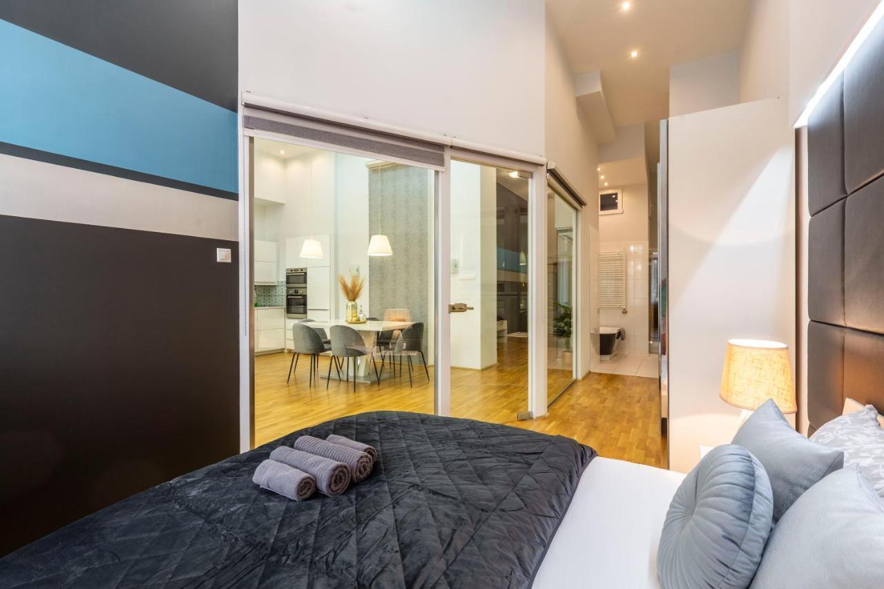 Luxurious & Spacious Downtown Residence In Liszt Ferenc Square Budapest Extérieur photo